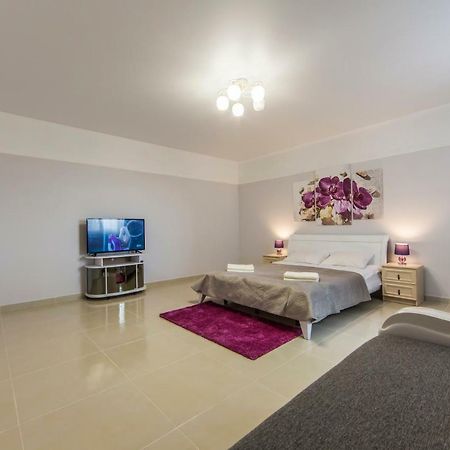 Apartments Kiev Bagian luar foto