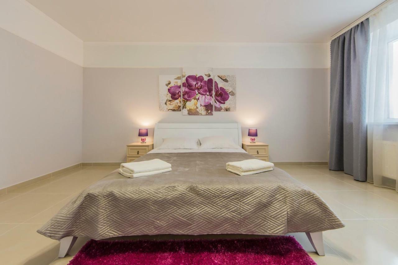 Apartments Kiev Bagian luar foto