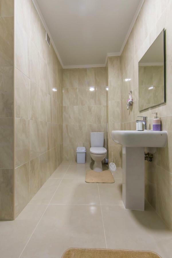 Apartments Kiev Bagian luar foto